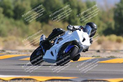 media/Nov-06-2022-SoCal Trackdays (Sun) [[208d2ccc26]]/Turn 7 Set 1 (1050am)/